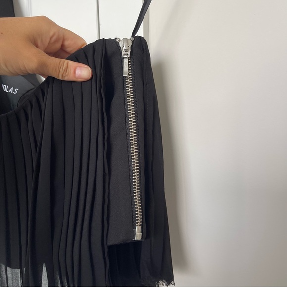 NICHOLAS black one shoulder crop top 🎄 Holiday Sale ✨ - Picture 5 of 8
